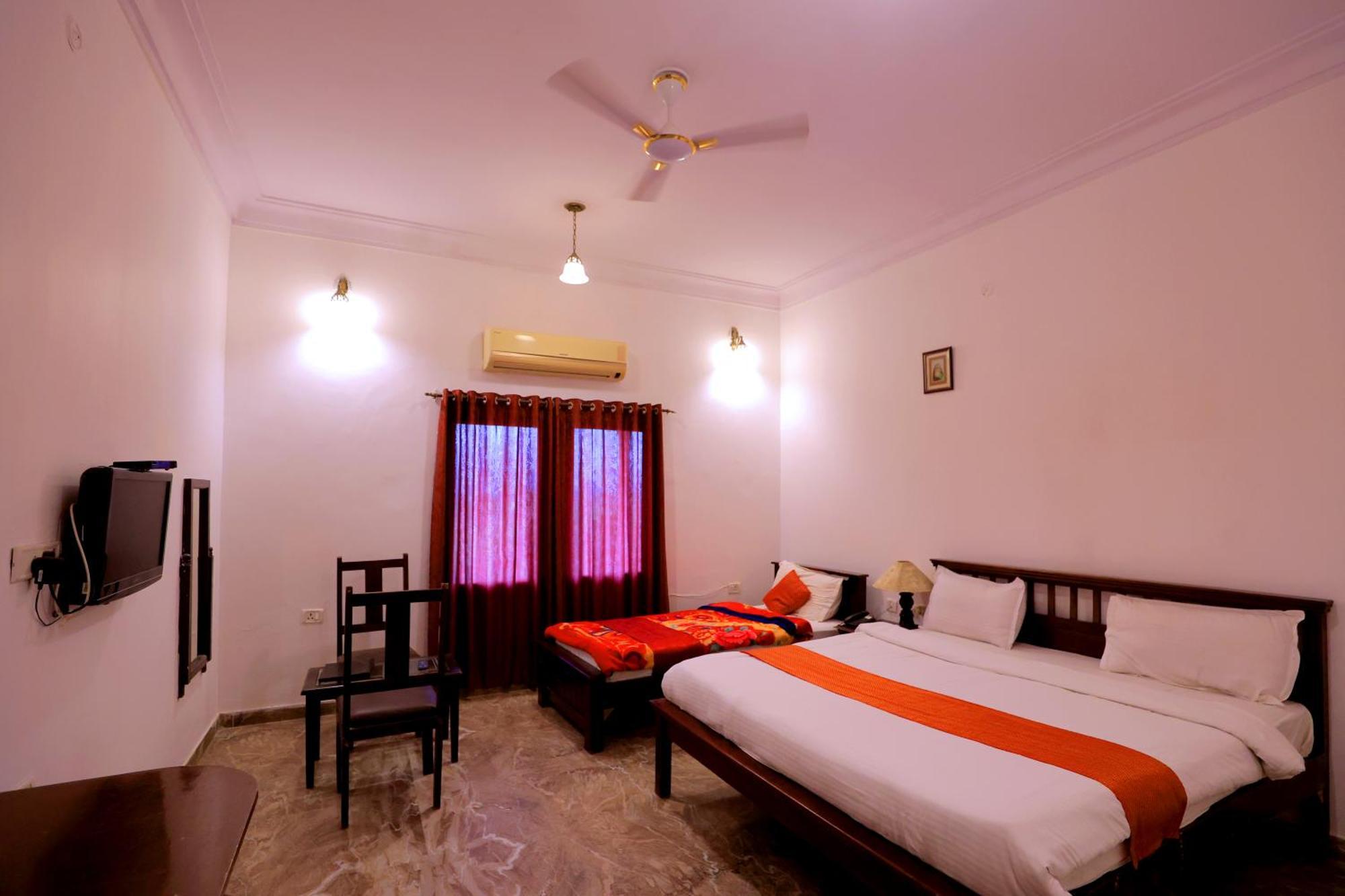 Satyam Palace Resort Pushkar Exterior foto